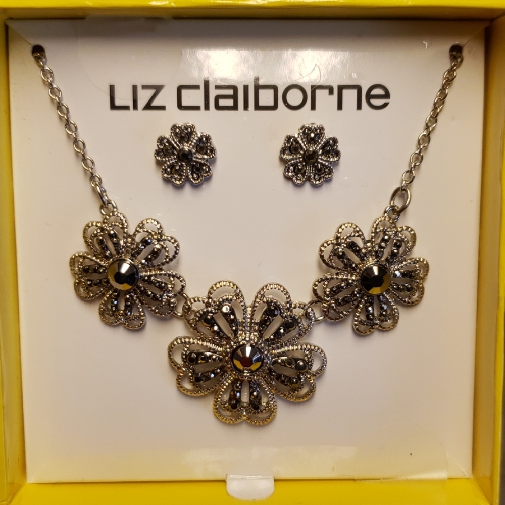 Liz Claiborne Flower Necklace and Earring Set